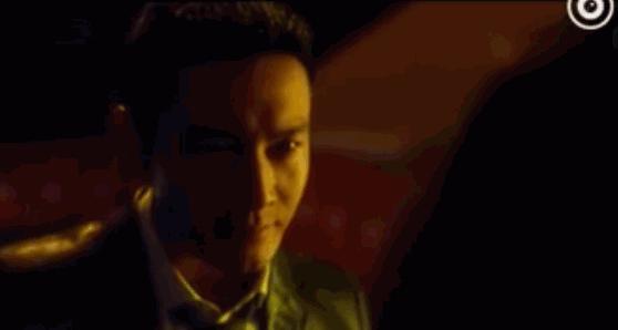 偶像包袱碎一地的明星,黄晓明甩掉偶像包袱开启自黑模式