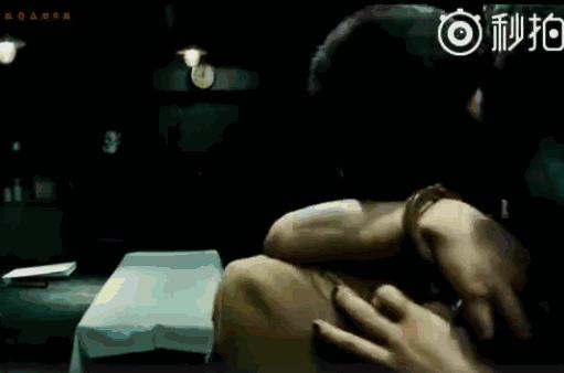 偶像包袱碎一地的明星,黄晓明甩掉偶像包袱开启自黑模式