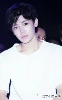 侯明昊鹿晗撞脸视频,侯明昊和鹿晗长得很像