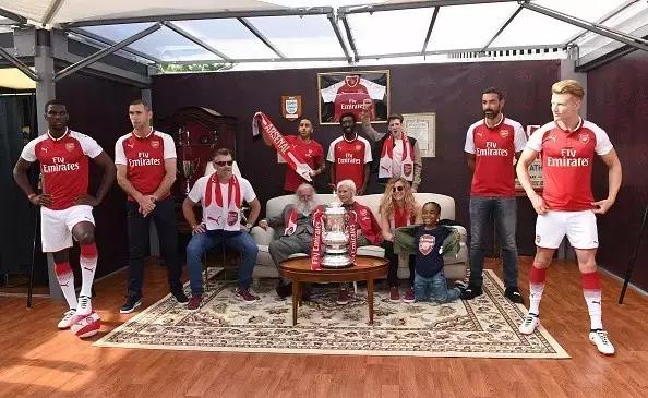 阿森纳18-19赛季客场球衣,阿森纳2017-18赛季球衣