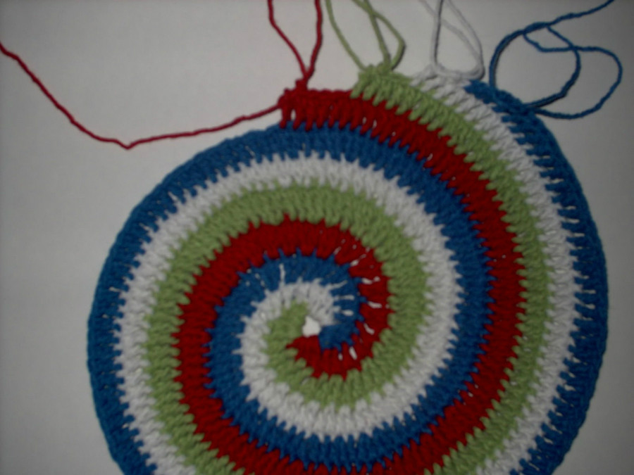 钩小鱼圆坐垫教程,钩小熊坐垫教程