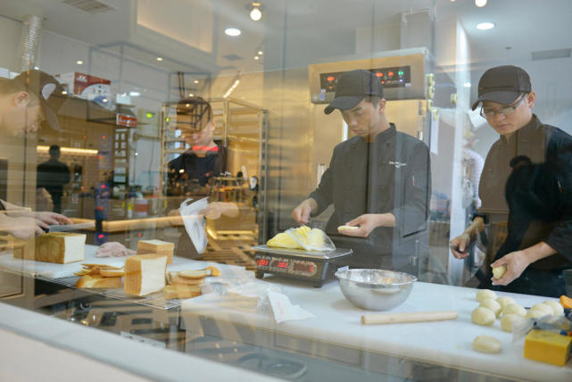 龙湖源著天街一手详尽探店报告，告诉你一个不一样的天街