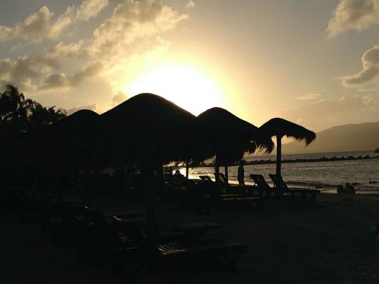 海南旅行三亚旅游攻略,海南三亚夫妻结伴旅行