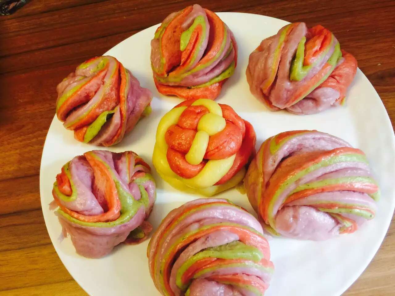 发糕和馒头哪个更有营养,馒头里面有什么营养成分