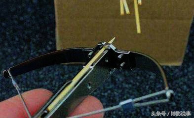 学校门口卖“牙签弩”，这种玩具射程可超20米，孩子喜欢玩但很危险
