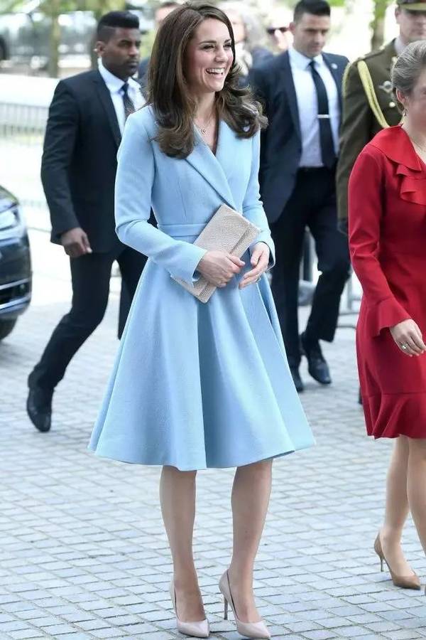 蒋欣的休闲裤,杨幂蒋欣裤子