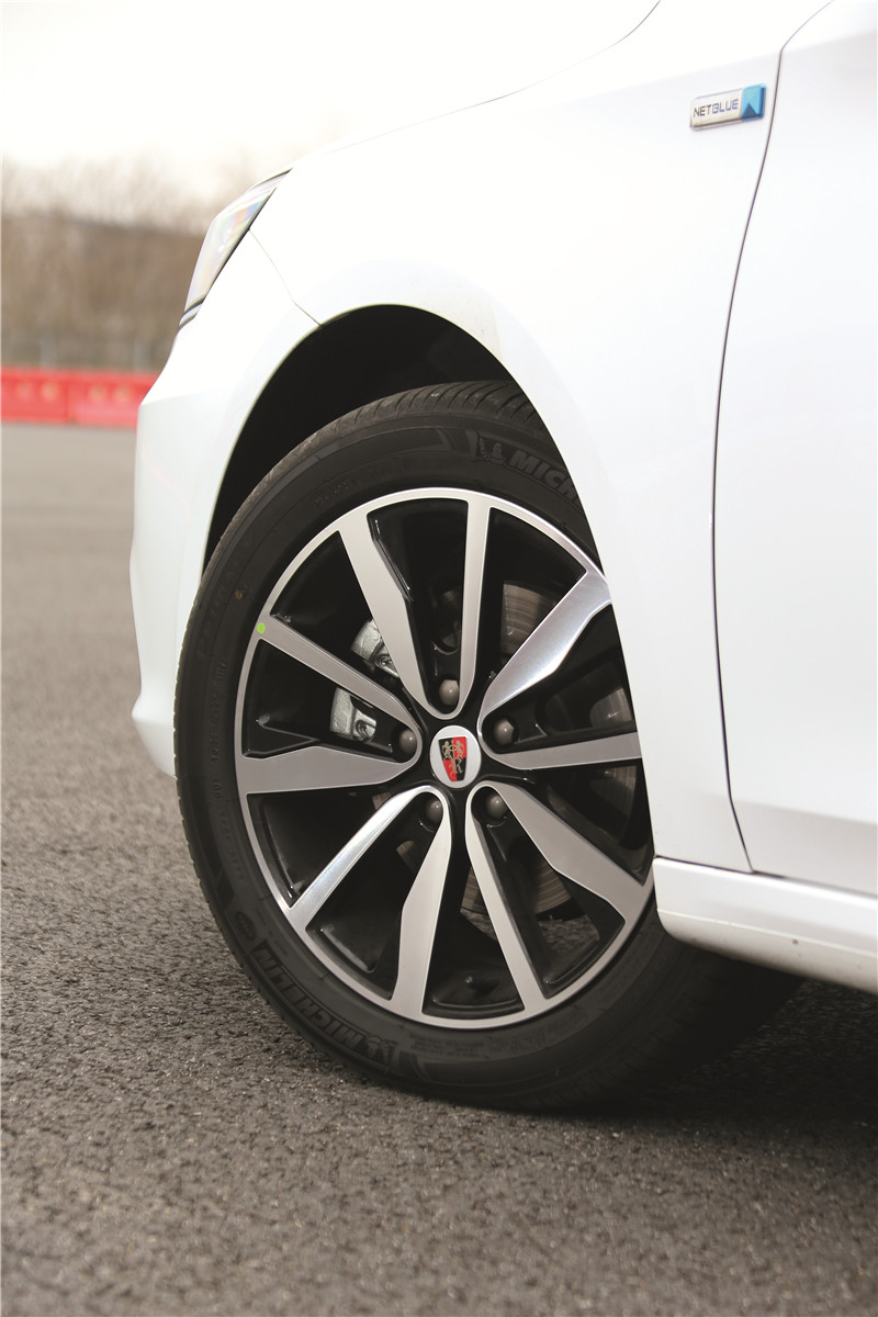 荣威新i6,十万公里的混动荣威i6