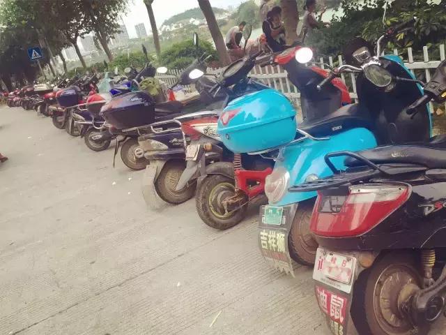 柳州，一座经常被电驴超车的城市！看完一把辛酸泪