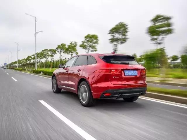 捷豹f-pace和路虎揽胜星脉x4怎么选,捷豹f-pace300sport和星脉v6