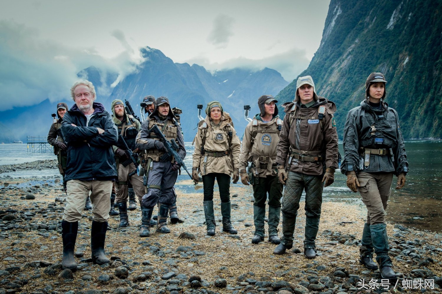 异形契约155分钟版多了些什么,异形契约删减部分解析