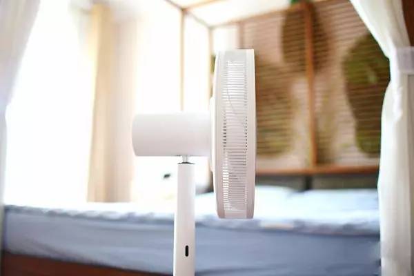 防暑降温小妙招,简单实用方法助宝宝降温