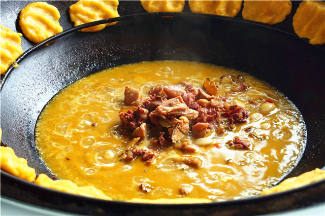 成都柴火鸡烤全羊江湖菜,岳塘区湘江小院烤全羊