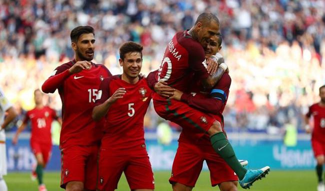 c罗重回曼联球迷视频,c罗重回曼联精彩进球