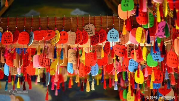 西双版纳在水一方泼水节,版纳哪里可以感受泼水