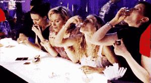 不雷不鸣｜我对喝酒喝死的，天生有种亲近感