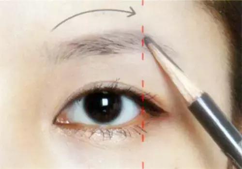 圆脸方脸妹子福利超级瘦脸的眉形,大脸方脸妹子必看超级瘦脸的眉形