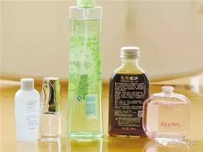 花露水的神奇妙用,花露水的作用是驱蚊还是止痒