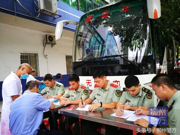 交警争分夺秒护送病危患者,生命垂危跨省接力警察开道视频