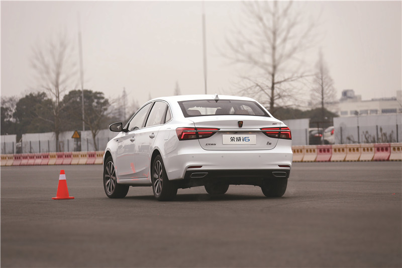 荣威新i6,十万公里的混动荣威i6