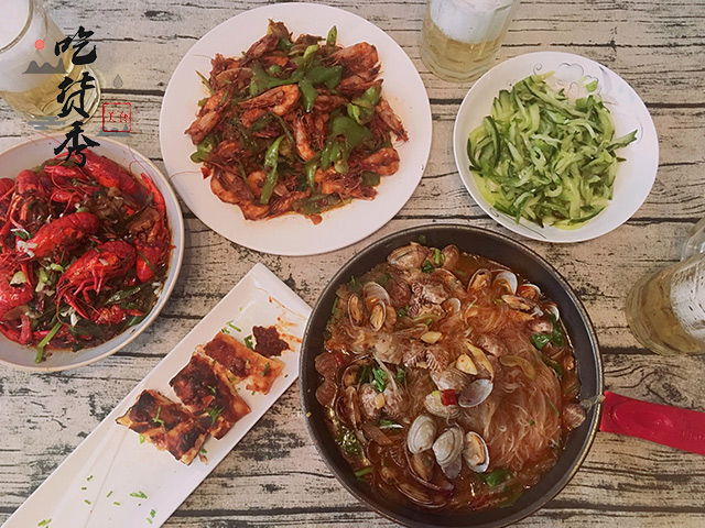 你肯定没有吃过这样的基围虾！因为调料和烹饪步骤不一样，今天手把手教你怎么去做