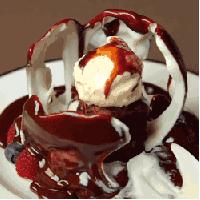 一盒巧克力吃货,吃货吃一大堆的巧克力