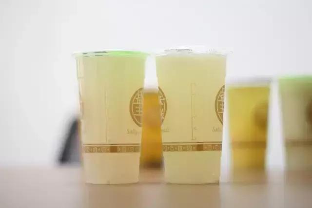 啊!好咸!好爽!喝完一袋盐后小编身残志坚,只为告诉你谁是老盐界的no.1!