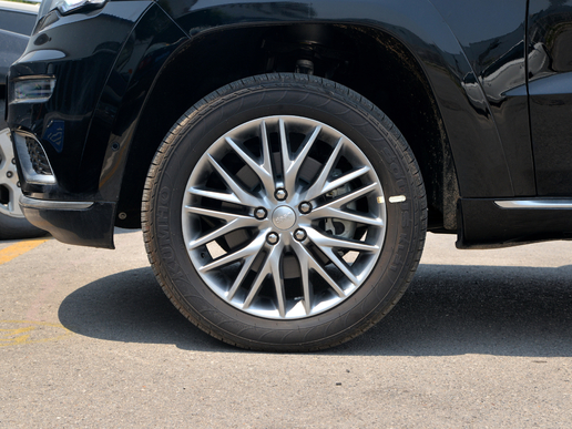 每个男人的心中都有一个越野梦,每个男人心中都有一个越野车