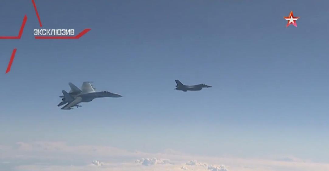 苏27和歼16俄罗斯,f-16对苏27