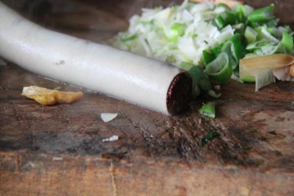 舌尖上的中国最正宗的东北杀猪菜,东北农村怀旧杀猪菜