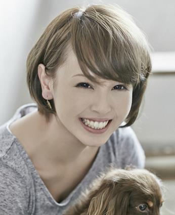 国字脸女生适合什么发型短发,适合方脸国字脸的发型短发