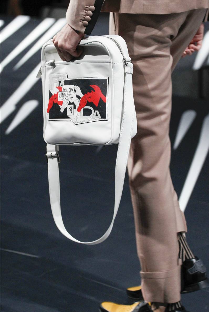 prada普拉达春夏时装周,prada普拉达2012秋冬男装走秀