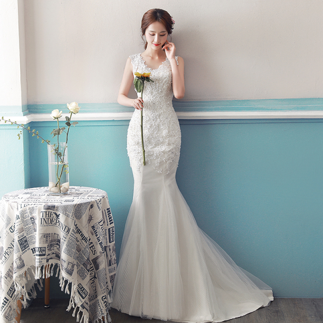 胸小的新娘怎么选婚纱,胸小的新娘穿什么婚纱