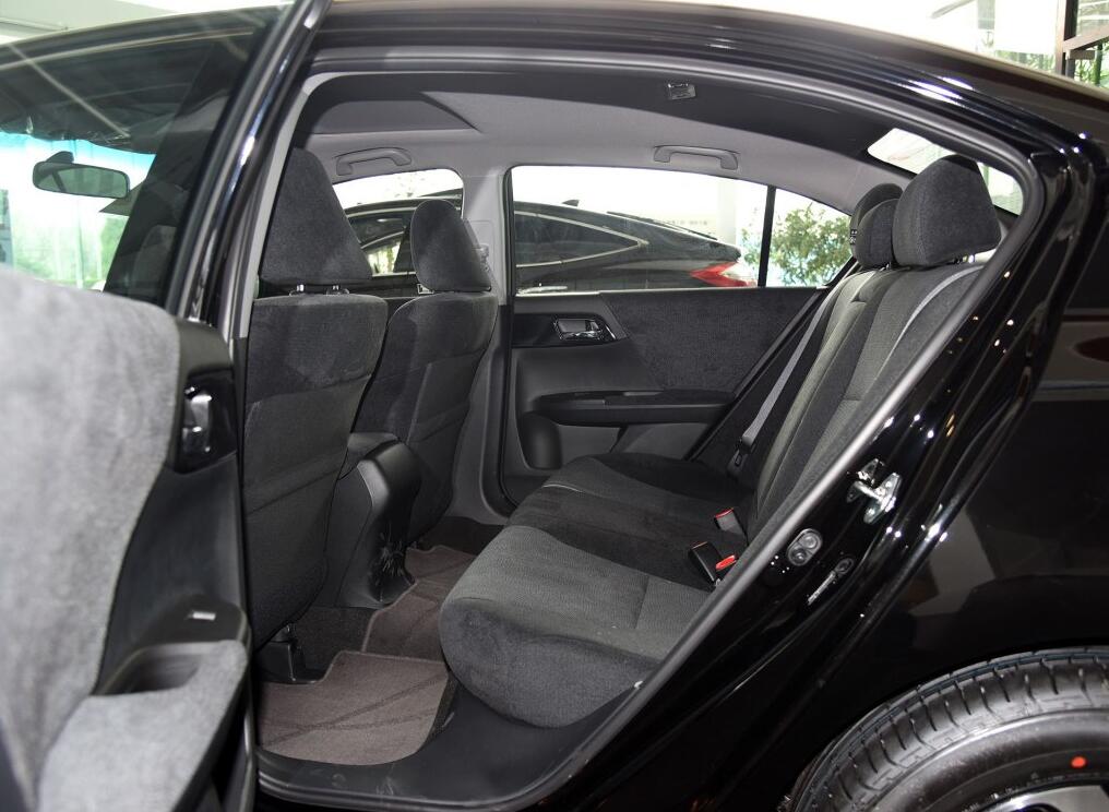 2016年雅阁2.0舒适版驾驶感受,2016款雅阁2.0舒适版功能介绍