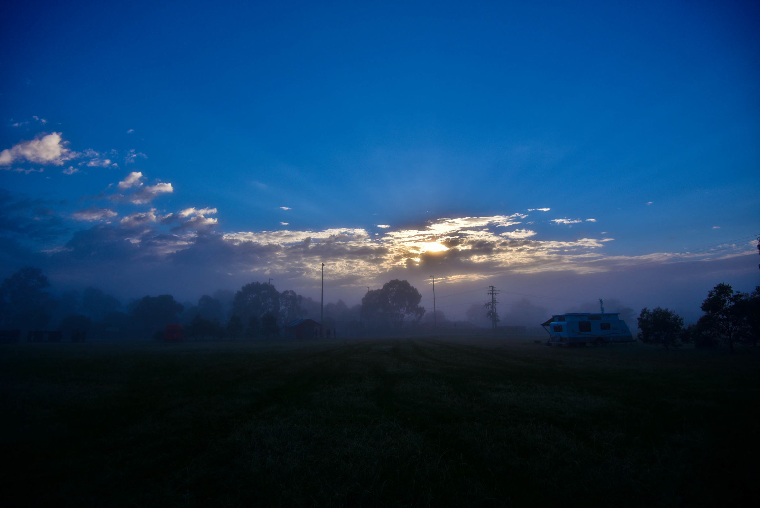 在猎人谷邂逅美酒和热气球