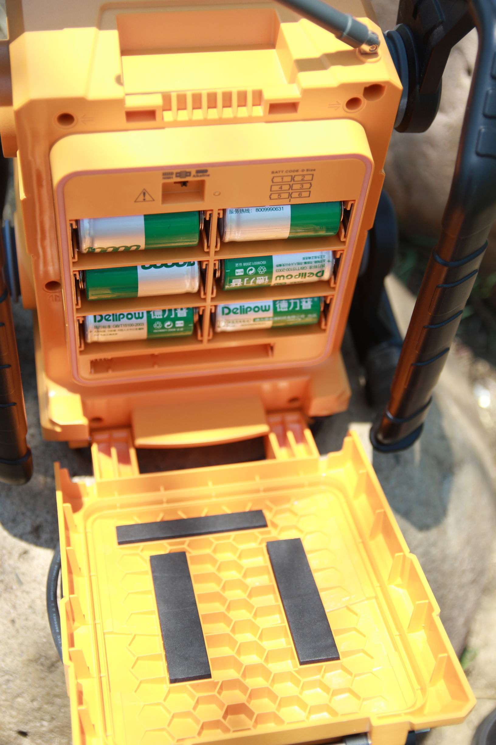 SANGEAN山进U4，被这个霸气的肌肉音响脸折服了，广场舞外放神器