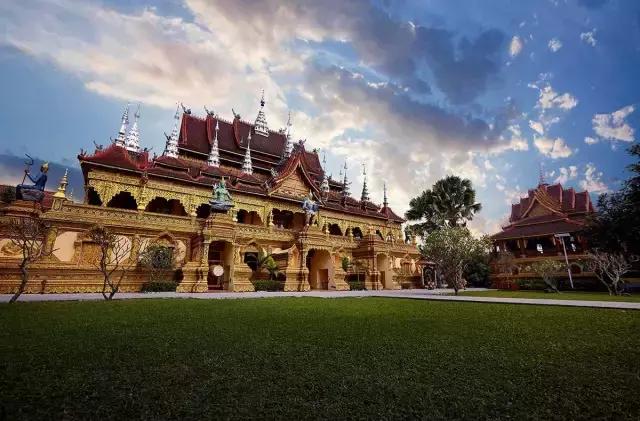 高三毕业旅行地推荐,云南成大学生青睐毕业旅行目的地