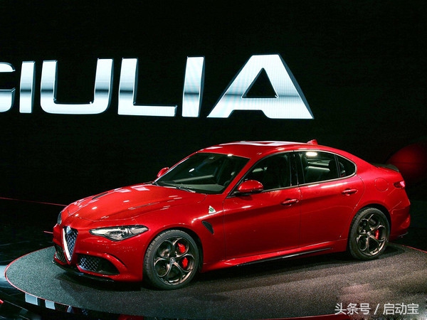 23款320im运动驾驶,24款320im运动版驾驶体验