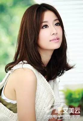 圆形脸发型修剪视频教程,圆形脸适合剪什么发型