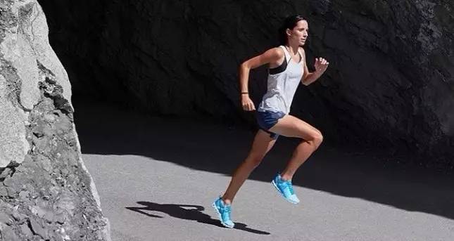 马拉松成绩和自己训练成绩,马拉松靠努力能得第一吗