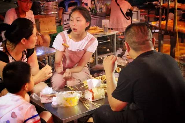 这才是淮北该有的深夜食堂故事：总有个地方治愈失眠