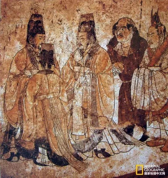 鍙や唬鍞愬畼鏈嶈,鍘嗘湞鍘嗕唬鐢峰瓙鏈嶉グ灞曠ず