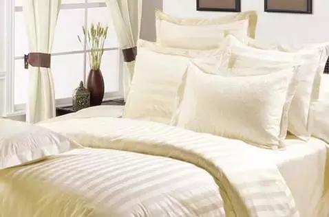 祛除黑头粉刺痘痘螨虫收缩毛孔,鼻子黑头多脸上毛孔大是螨虫