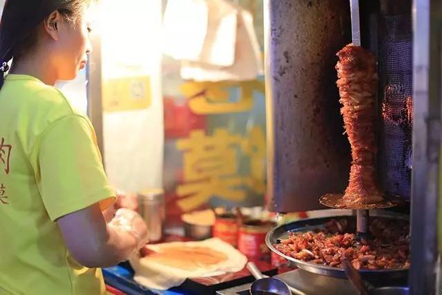 这才是淮北该有的深夜食堂故事：总有个地方治愈失眠