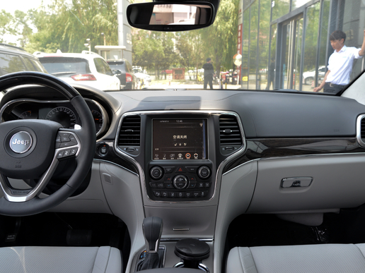 每个男人的心中都有一个越野梦,每个男人心中都有一个越野车