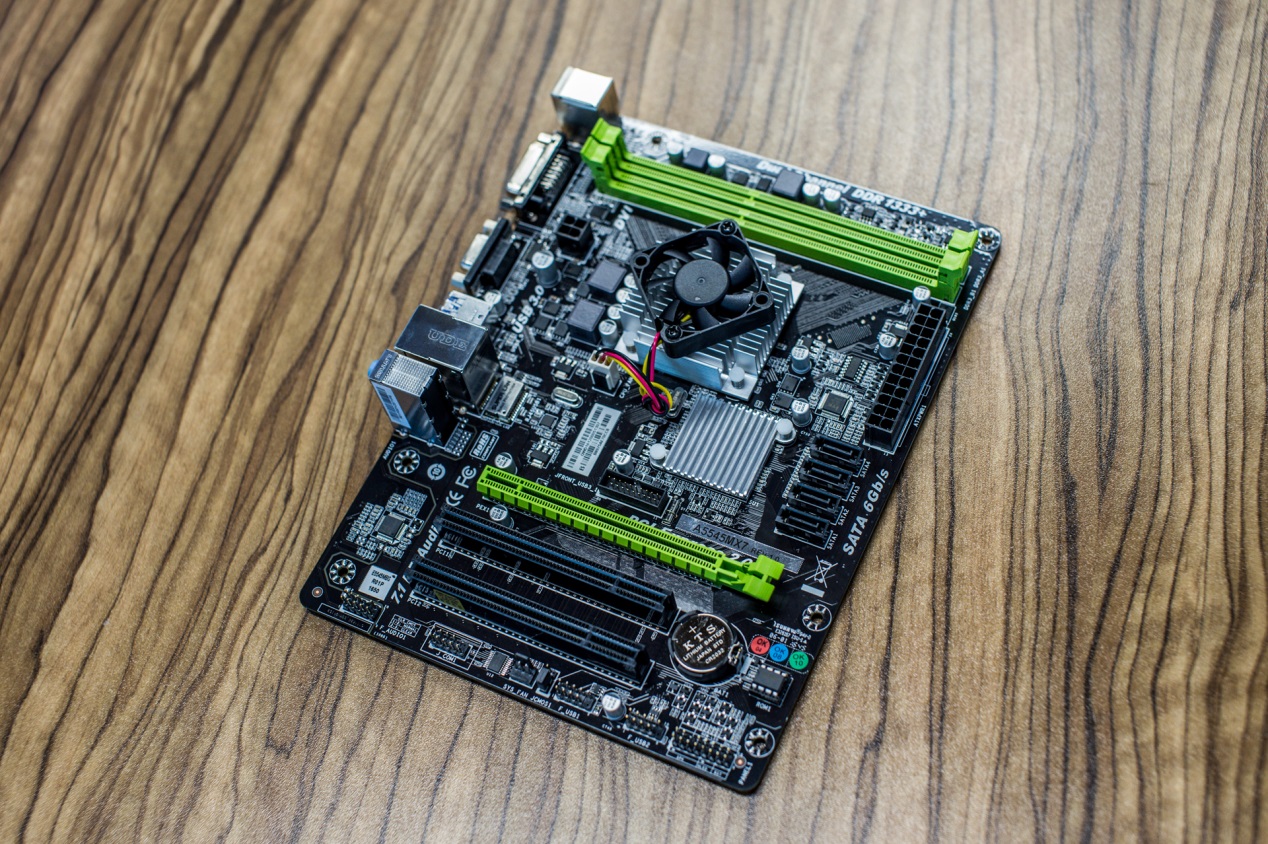 瀹滃瀹滃涓夋ゼ,瀹滃瀹滃鐢靛櫒