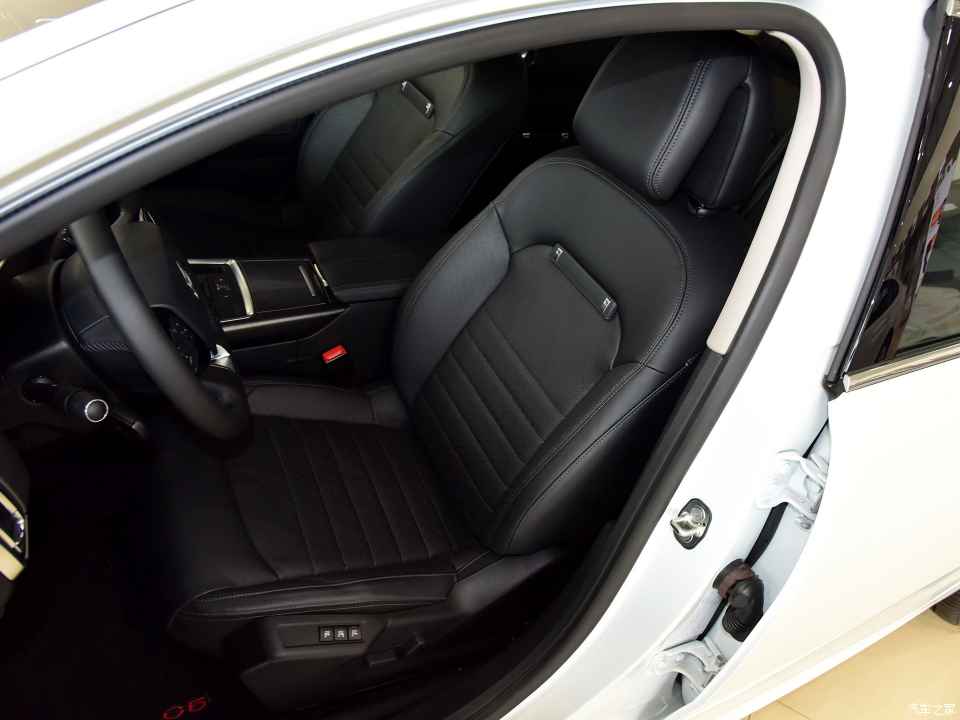 雪铁龙c6380thp尊贵型发动机,雪铁龙c62021款400thp