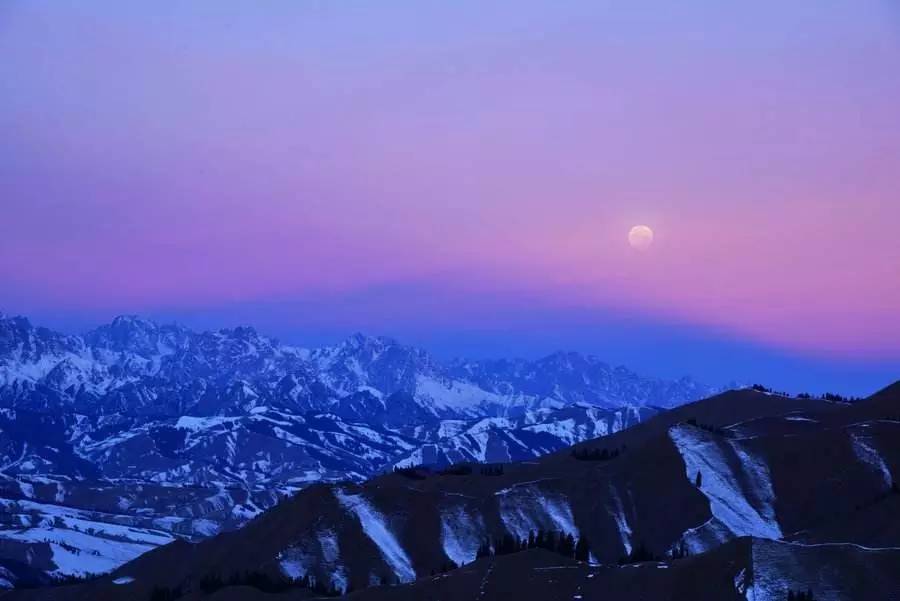 武汉又加开高铁线了，去兰州、乌鲁木齐这些地方玩，省钱又省时啦！