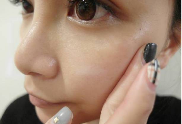 补妆小技巧夏天怎么用的,彩妆脱妆太快怎么办