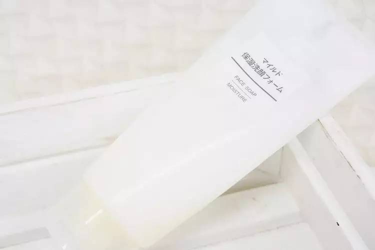 谁再问你哪款洗面奶好用,你就把这条内容丢给TA!