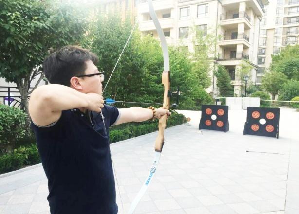 投资大咖相聚弘润金茂府以弓会友体验绿色生活